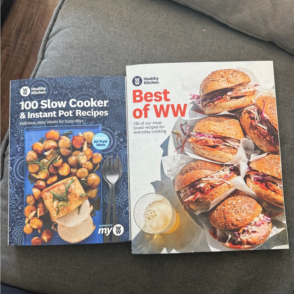WW Weight Watchers Healthy Kitchen Recipe Book Set